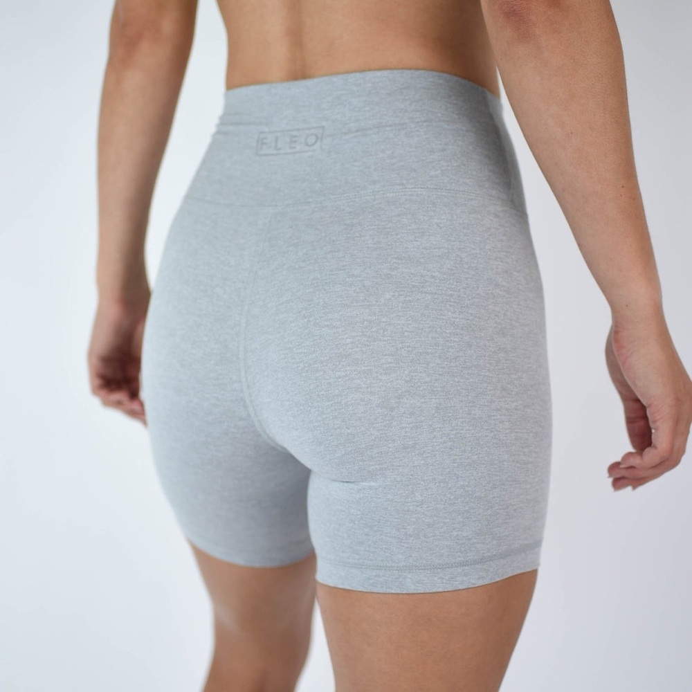 FLEO Gray Bike Shorts | Sz XL | Like New